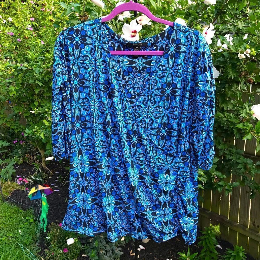 Women’s Blue Tunic‎